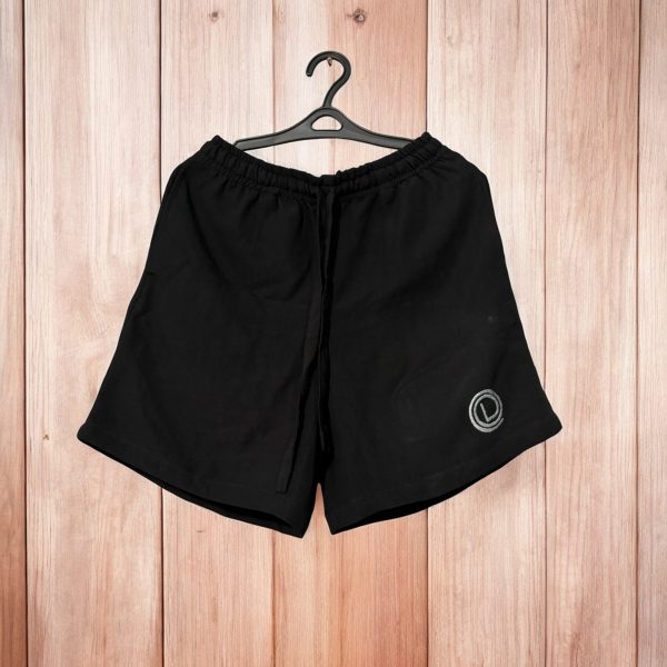 Plain cotton relaxed shorts with a comfortable fit