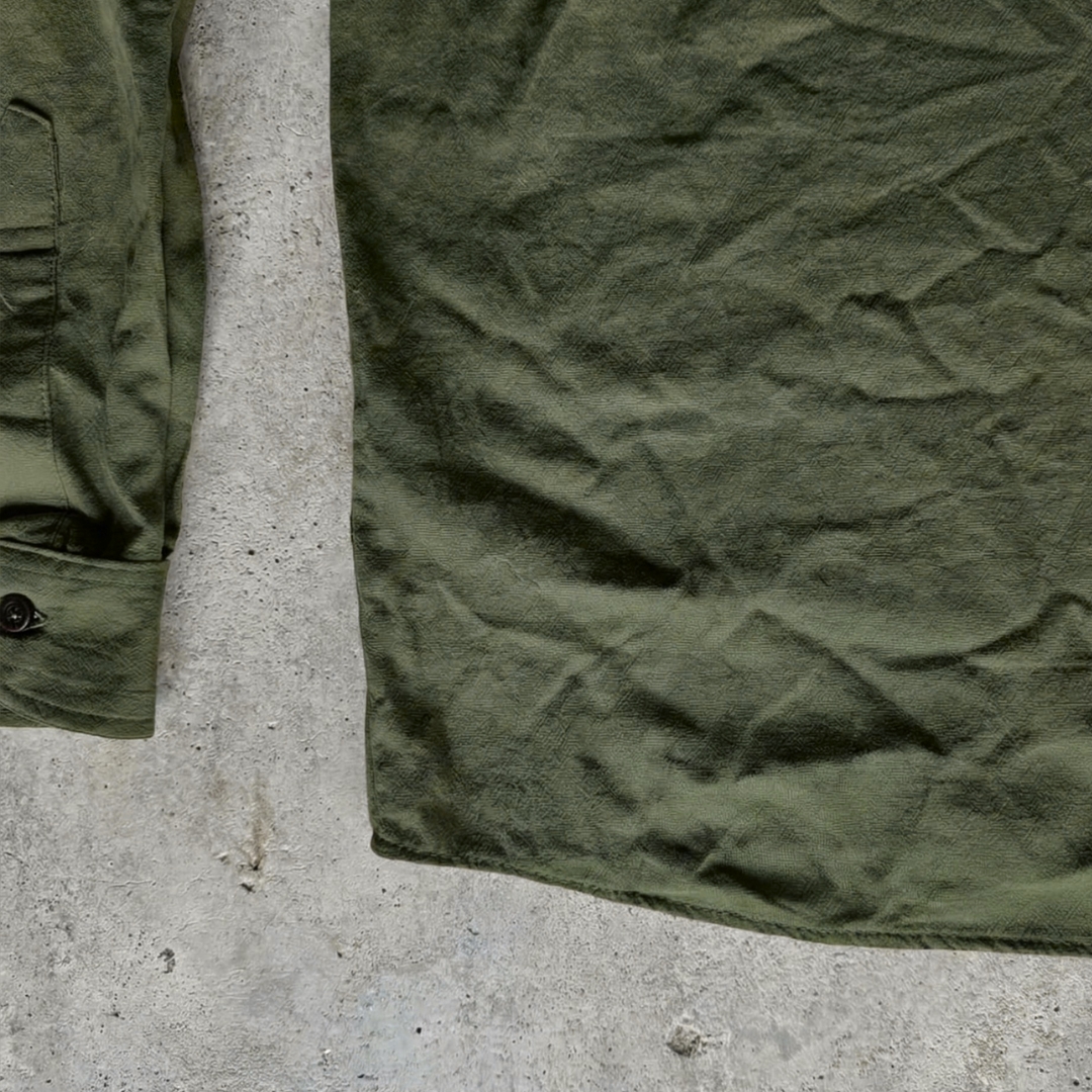 Lans Oversized Mandarin Loopline Men's Shirt4 ntroducing the Mandarin Loopline Shirt. A modern oversized silhouette defined by its distinct loop-button fastening and clean mandarin collar.