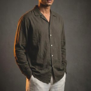 Man wearing oversized washed cotton outfit resort style made in Sri Lanka