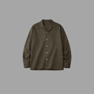 Man wearing oversized washed cotton outfit resort style made in Sri Lanka