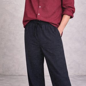 Man wearing oversized linen full outfit resort style made in Sri Lanka