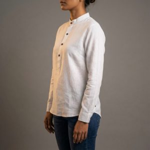 Lans Oversized Nomad Resort Linen Kurtha front view longline Woman shirt