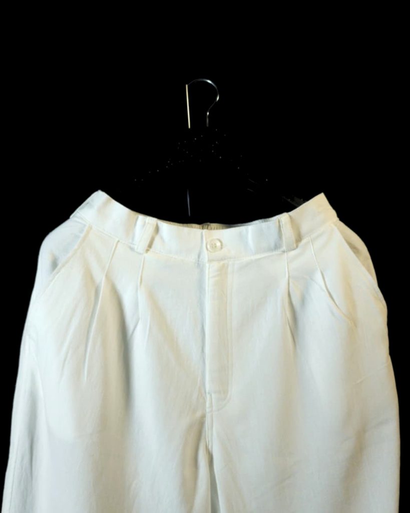 Men’s Oversized Washed Cotton Pleated Pant – Off White | LANS